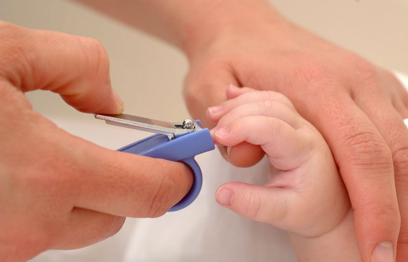 10 tips para cortarle las uñas a tu bebé