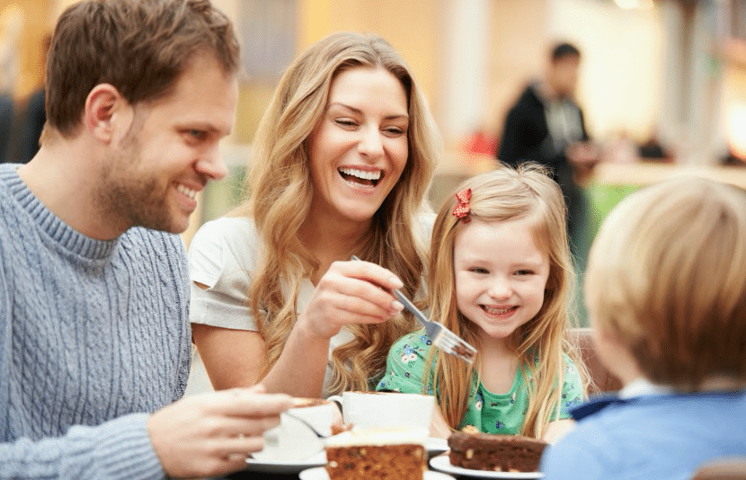 Tips para ir a un restaurante con niños