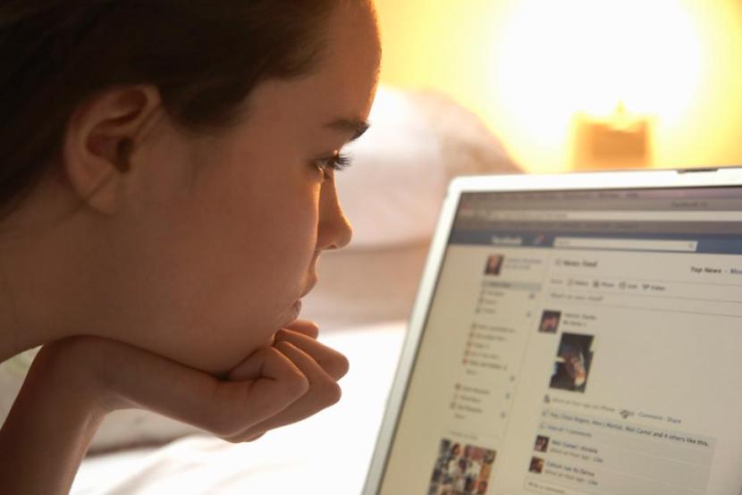 Facebook + tus hijos: Pros y contras