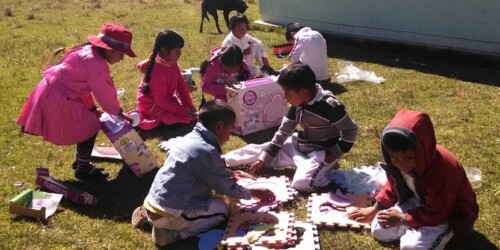 300 niños mazahuas recibieron sus juguetes
