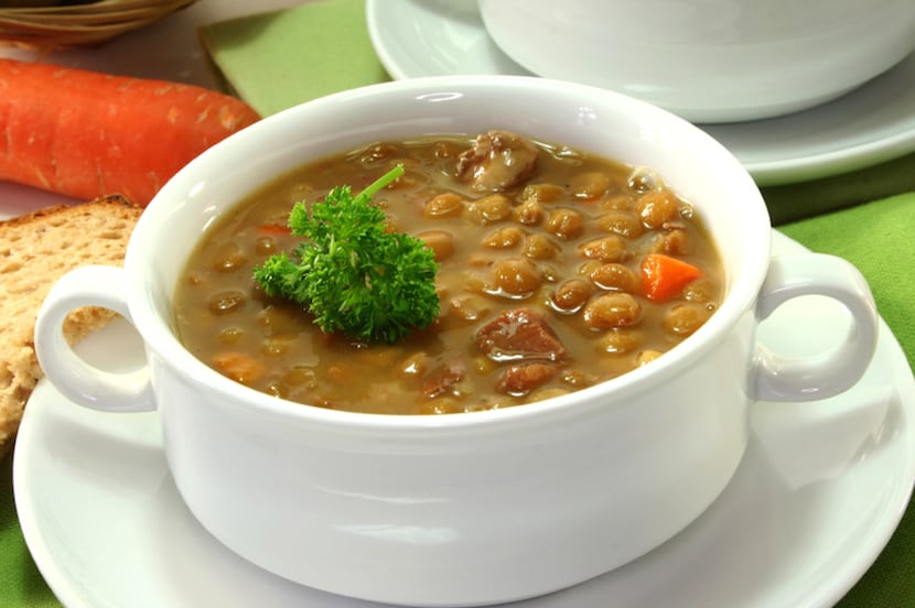 Sopa de lentejas con verduras