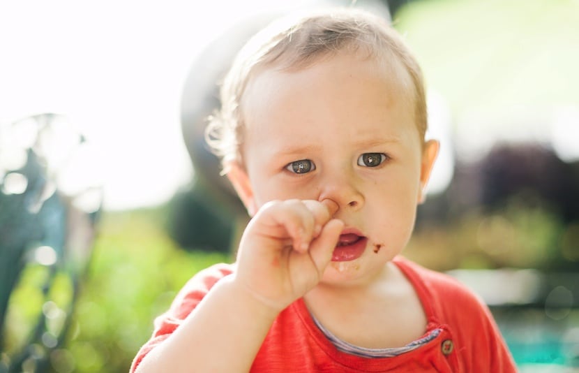 10 cosas asquerosas que sólo una mamá hace