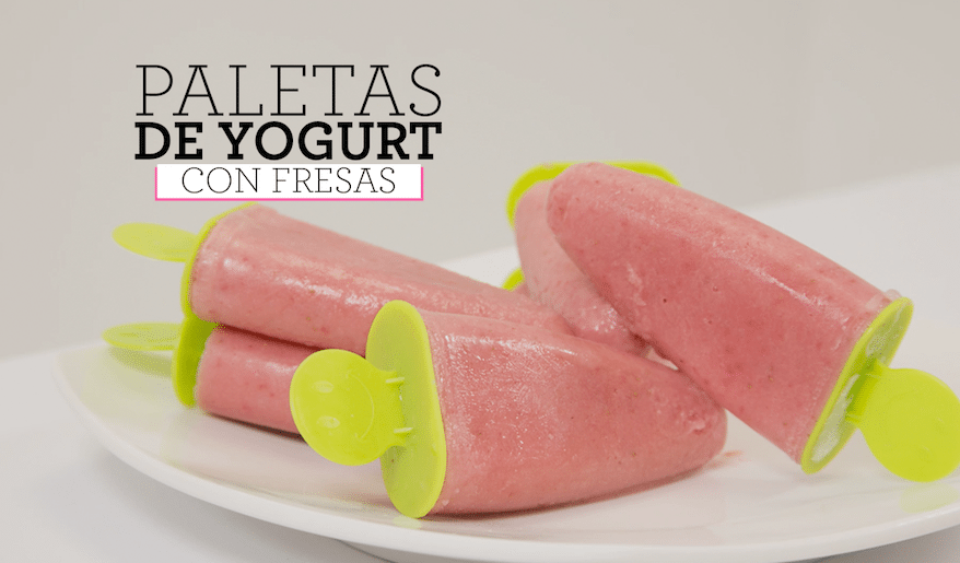 Paletas de yogurt de fresa