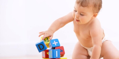 ¿Qué sentido usa más un bebé para aprender?