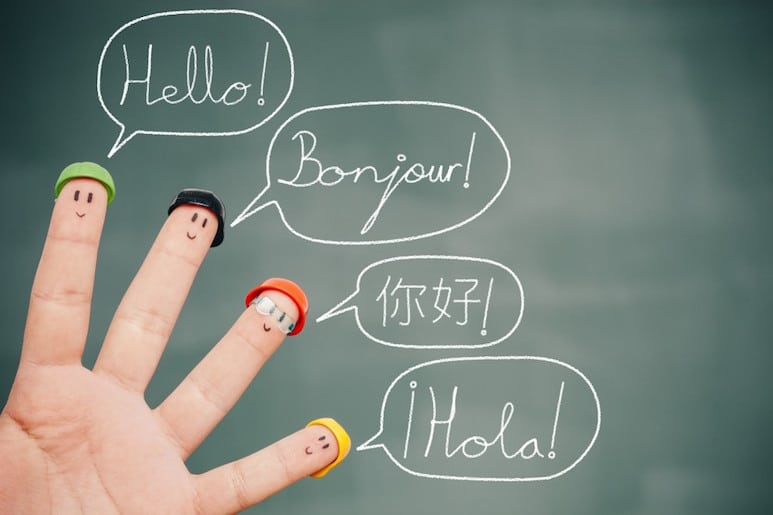 Por qué los bebés aprenden más rápido otro idioma