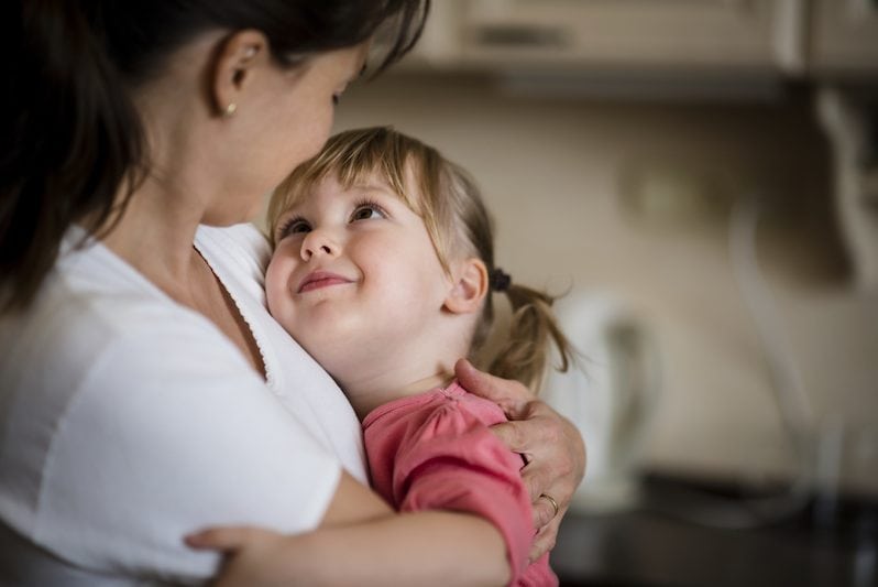 Sé el padre que tus hijos necesitan, no su mejor amigo