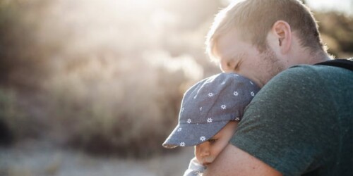 Efectos de la oxitocina en hombres cuando son papás
