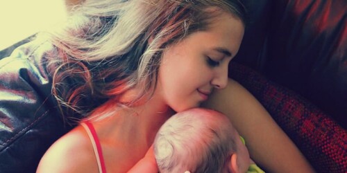 La gran importancia de abrazar a tus hijos