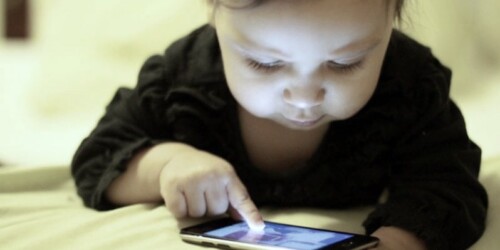 Una razón más para que tus hijos NO usen tu celular