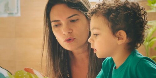 5 señales de que tu hijo ama la lectura