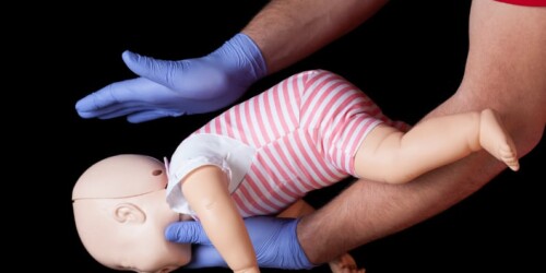 Atragantamiento en niños – Primeros auxilios