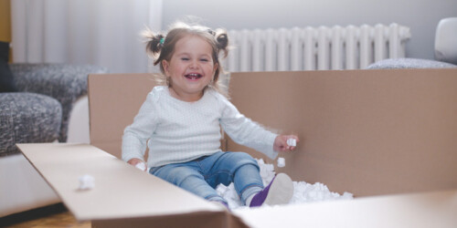 ¡Comprobado! Los niños son más felices e inteligentes con menos juguetes