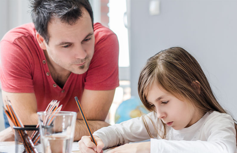 Así son los superprofesores particulares de los niños millonarios