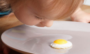 El huevo en la dieta de tu bebé: riesgos y beneficios