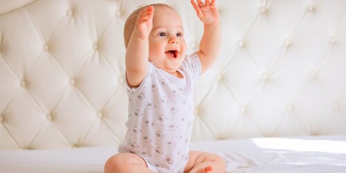 8 señales y emociones de un bebé de hasta seis meses