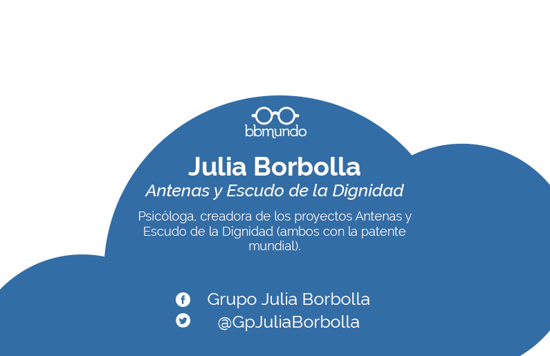 Ficha Julia Borbolla