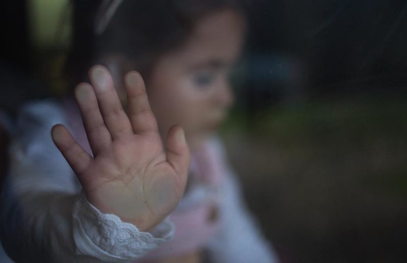 Ley prohíbe castigos físicos a niños