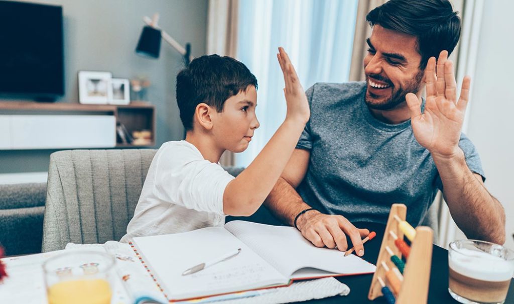 Tips para que los papás sobrevivan al primer día de escuela