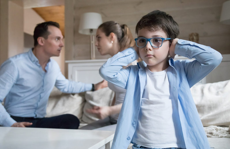 ¿Cómo enseñarle a tu hijo a actuar ante una crisis?