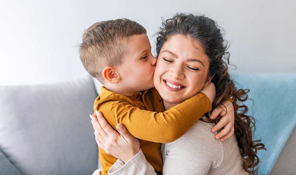 Formas fáciles de hacer feliz a tu hijo