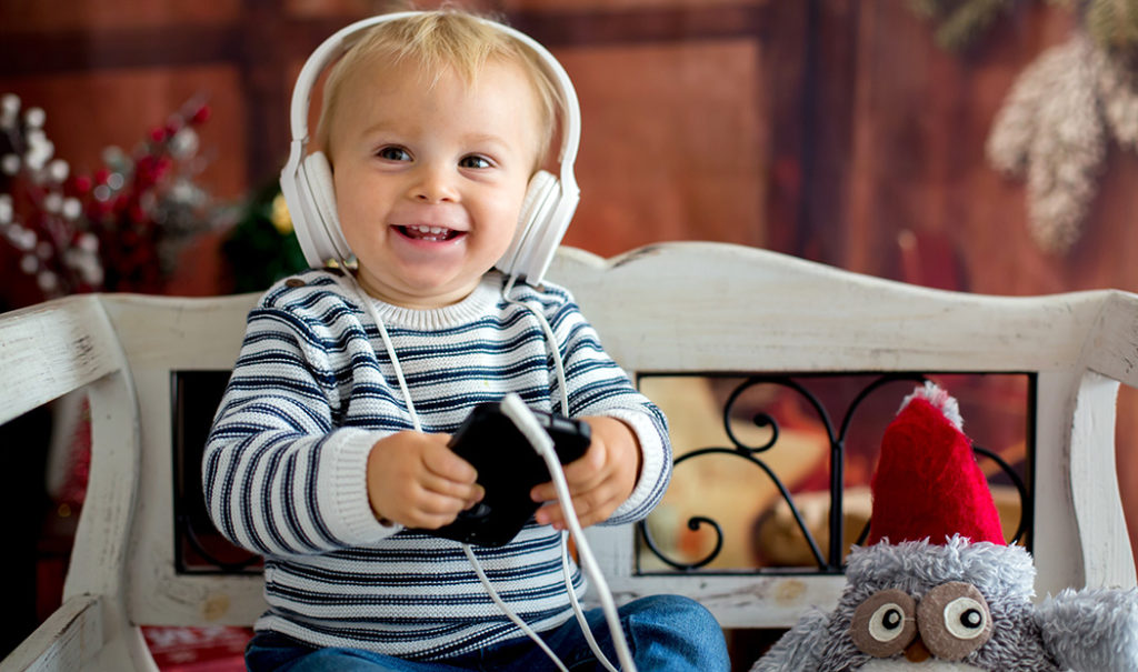 Música navideña para tu bebé y sus beneficios