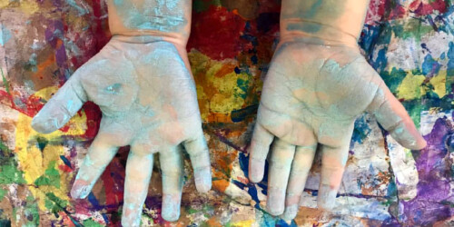 ¿Cómo construir un espacio de arte para tu bebé?