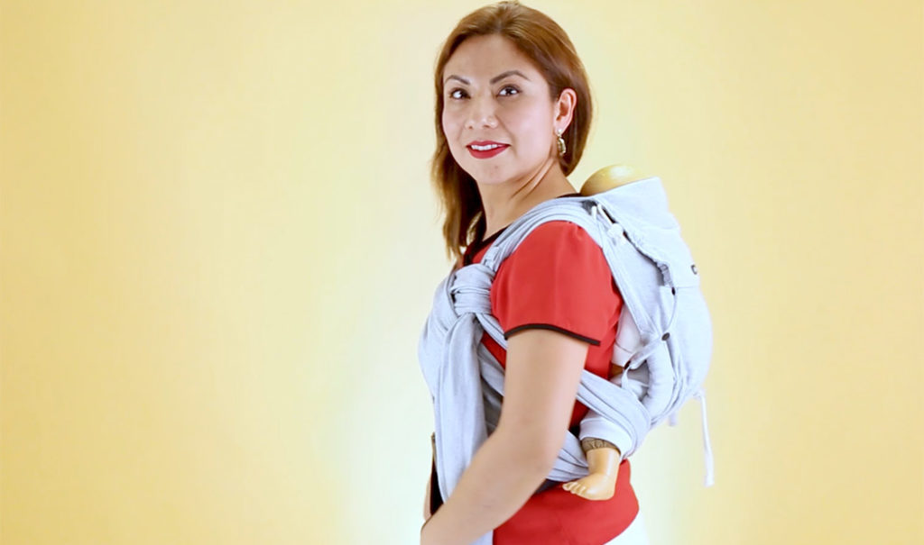 Porteo ergonómico con mochila Mei Tai