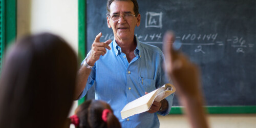 La SEP recomienda retrasar el ciclo escolar 2020-2021