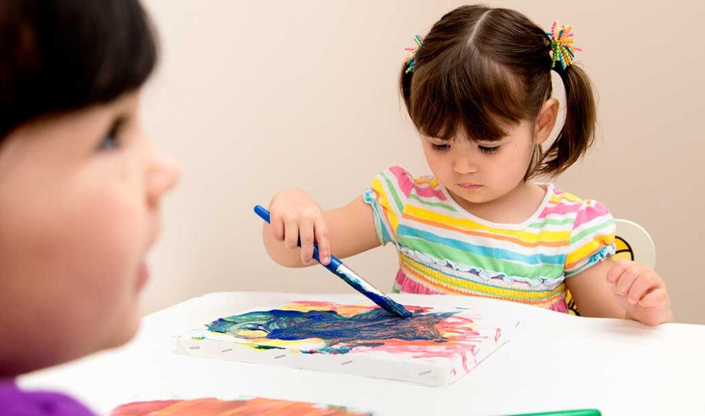 Enséñale a tu hijo a expresar sus emociones con colores