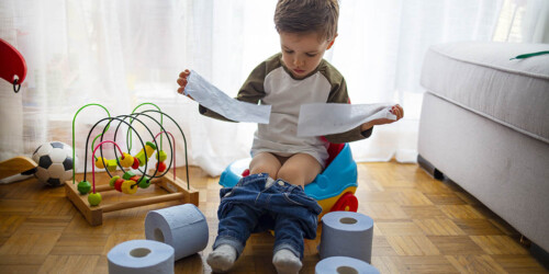 Señales de que tu hijo no está listo para aprender a ir al baño