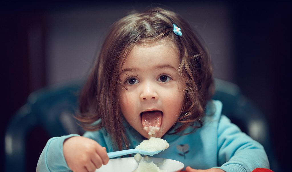 ¿Por qué evitar la comida emocional en tus hijos?