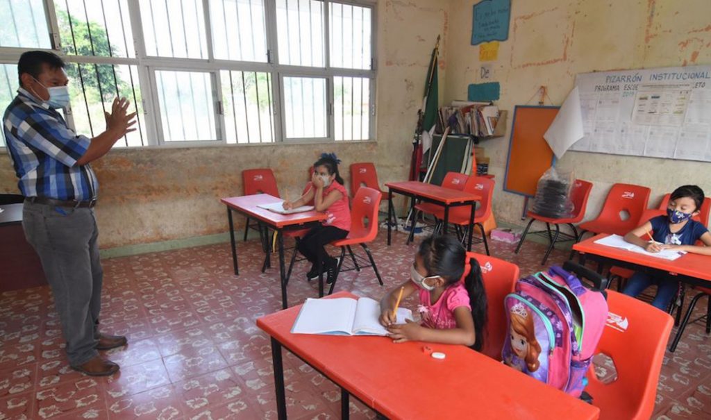 Maestra de Campeche da positivo a Covid-19 y suspenden clases