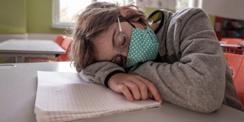 ¿Cómo impacta el sueño en el rendimiento escolar de los niños?