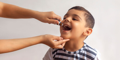 ¿Le puedo dar medicamentos genéricos a mi hijo?