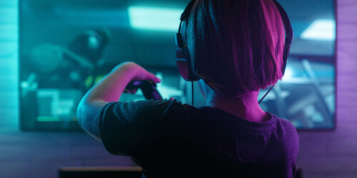 La nueva droga de los niños: adicción a las redes sociales y a la pornografía