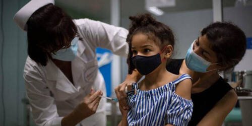 Vacunación COVID para niños de 5 años comienza de nuevo en la CDMX