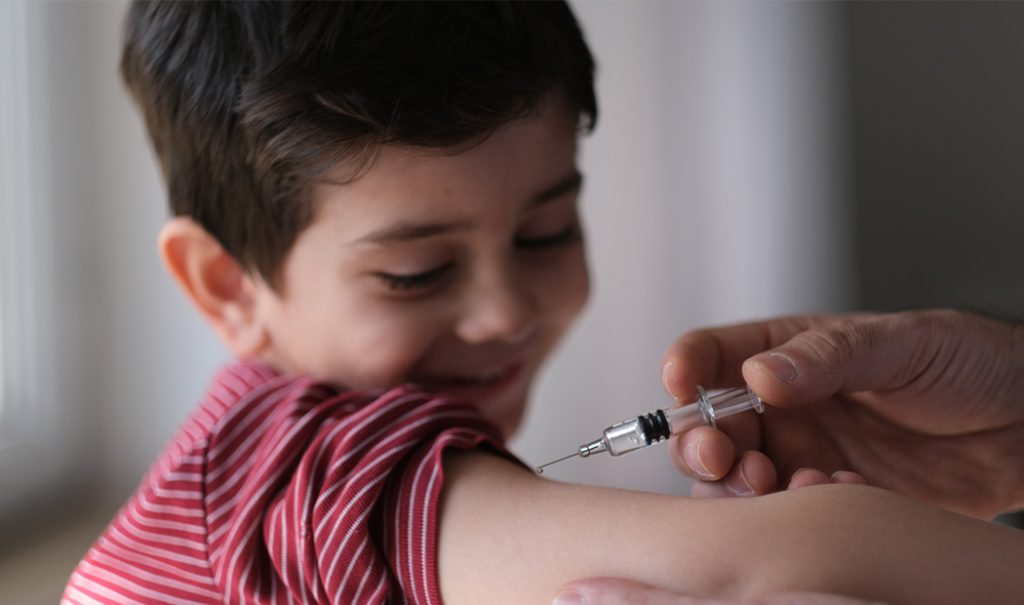 CDC aprueba la aplicación de vacuna Pfizer en niños de 5 a 11 años