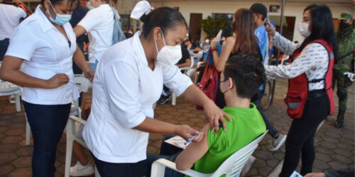 Sedes y fechas de vacunación de menores de 15 a 17 años en CDMX