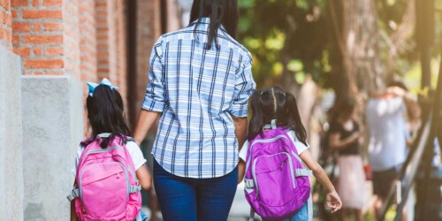 Estudio afirma que los niños deberían entrar más tarde a clases