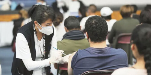 Vacunación de refuerzo para maestros en CDMX: fechas, sedes y requisitos