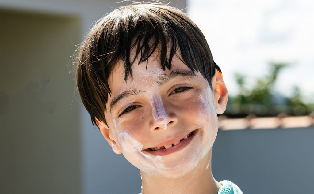 ¿Qué protector solar ponerle a un niño para ir a la escuela?