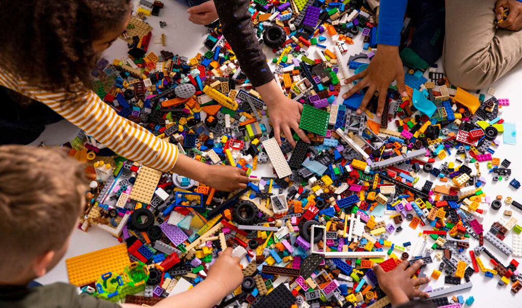 5 beneficios de jugar con LEGO en familia