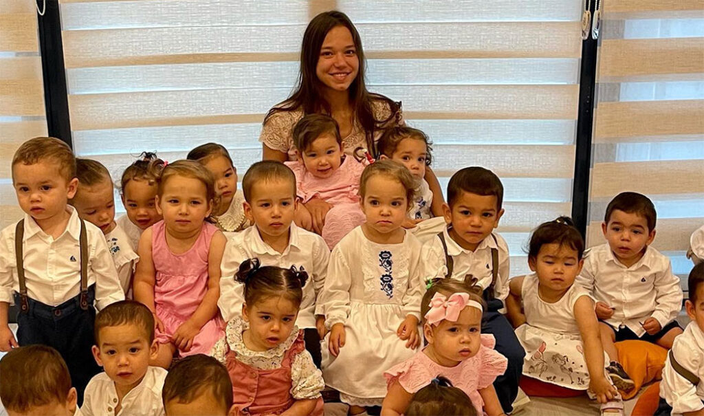 Mamá con 22 hijos quiere tener más, ¡y tiene sólo 25 años!