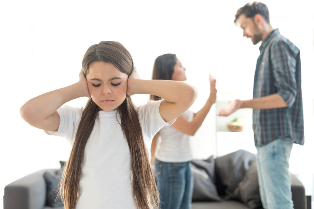 Las consecuencias de pelear frente a nuestros hijos