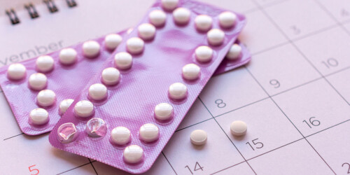 ¿Qué pasa si un niño toma pastillas anticonceptivas por accidente?
