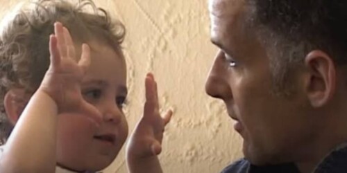 Cortometraje para la familia: papá graba a su hija durante 16 cumpleaños
