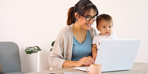 El currículum ciego para mamás: la estrategia para proteger a la familia
