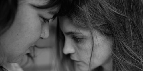 «La casa salvaje», la obra de teatro que retrata la maternidad