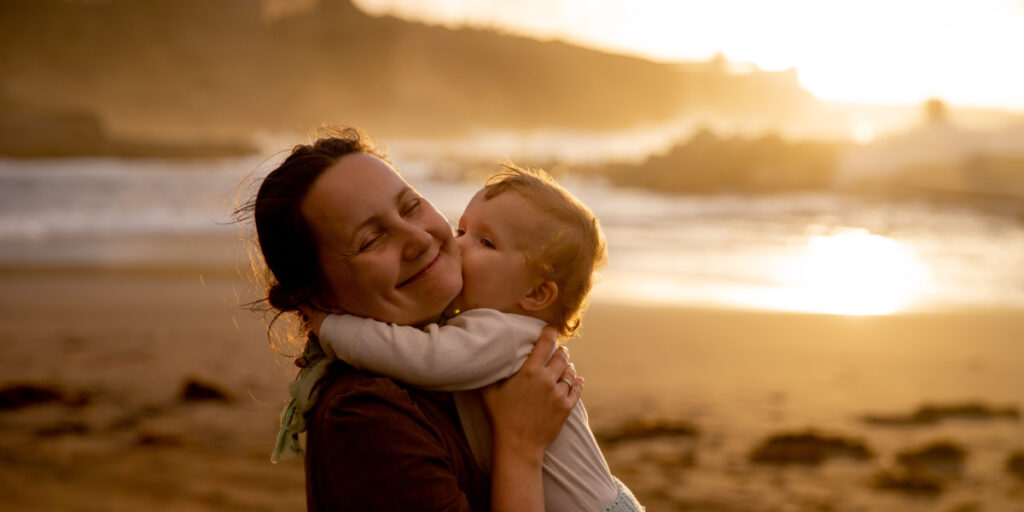 Reduce el estrés y culpa con Mindfulness para mamás