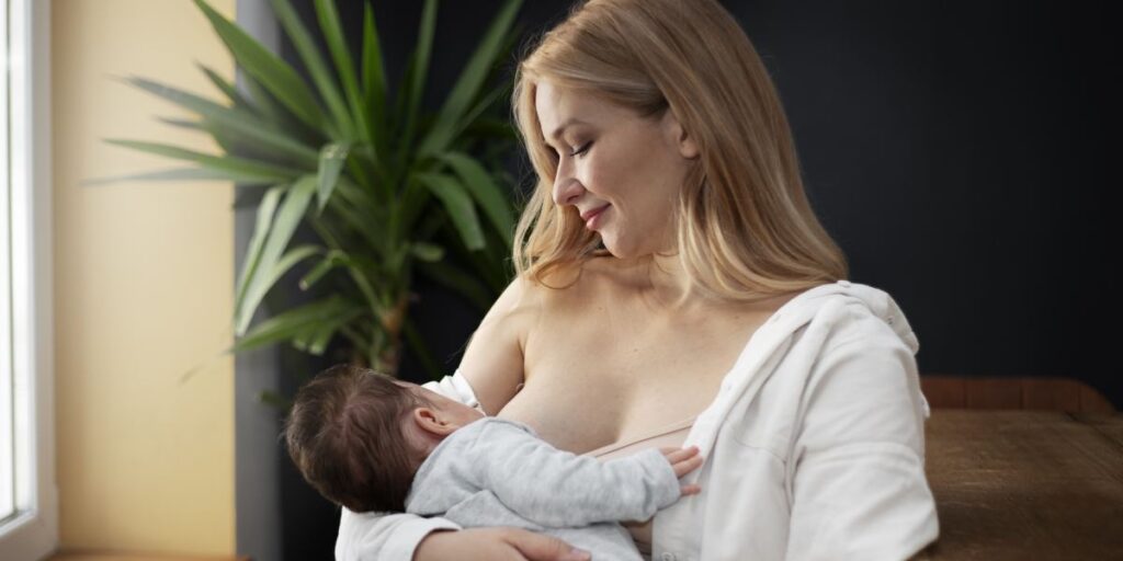 Lactancia materna y trabajo, los tips que te ayudarán